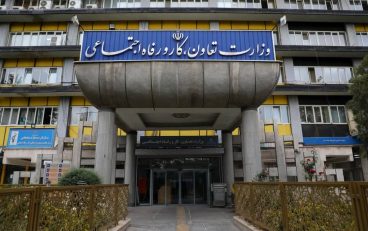 استیضاح وزیر رفاه در روزگار بحران؛ آقایان تکلیف معیشت چه می‌شود؟